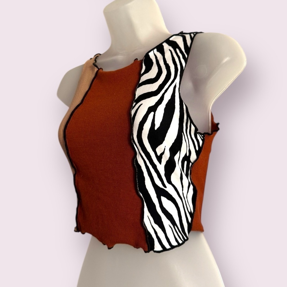SHEIN Zebra Patchwork Ribbed Crop Top Sleeveless Ruched Size M - Picture 3 of 5